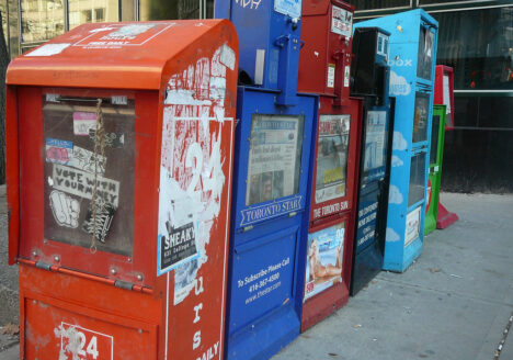 Should there be a policy response to the decline of newspapers in Canada? Image courtesy Steve Harris/CC BY 2.0.