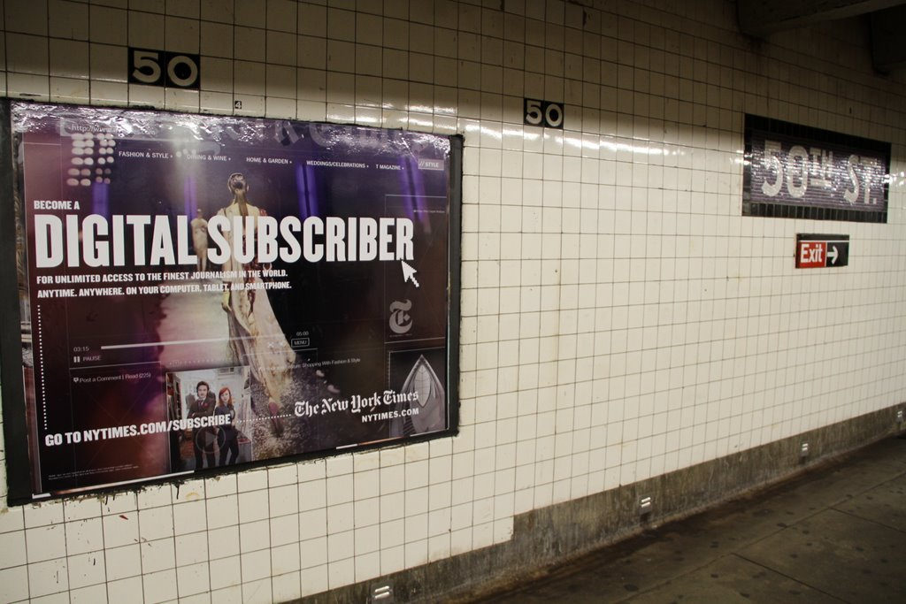 An ad for the New York Times digital subscription service. Photo courtesy André-Pierre du Plessis/CC BY 2.0.