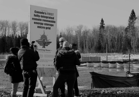Councillor Kevin King of Kiashke Zaaging Anishinaabek-Gull Bay First Nation (KZA), speaking with Concordia students.