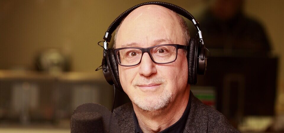 François Brousseau, analyste aux affaires internationales pour Radio-Canada chroniqueur hebdomadaire au quotidien Le DevoirPHOTO : Radio-Canada / Laurent Boursier