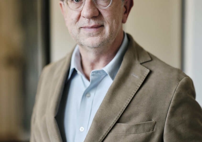 Photo de Bertin Leblanc, fondateur du Festival international de journalisme de Carleton sur Mer en Gaspésie.