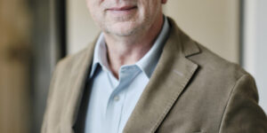 Photo de Bertin Leblanc, fondateur du Festival international de journalisme de Carleton sur Mer en Gaspésie.
